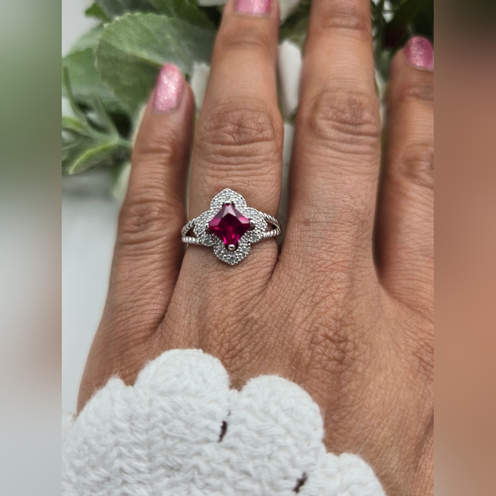 🥰 JULY LOVE RING - Picture 3 of 5